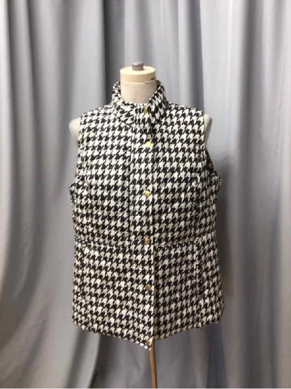 KIM ROGERS SIZE LARGE Ladies JACKET